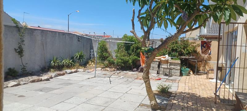 3 Bedroom Property for Sale in Lotus River Western Cape